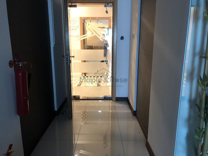 burj view fully fitted office furnished - 1